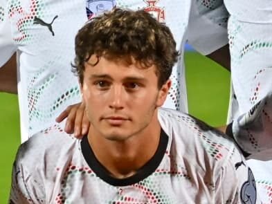 Joao Neves -The 21-Year-Old Who Plays Like He Has Been Here Before