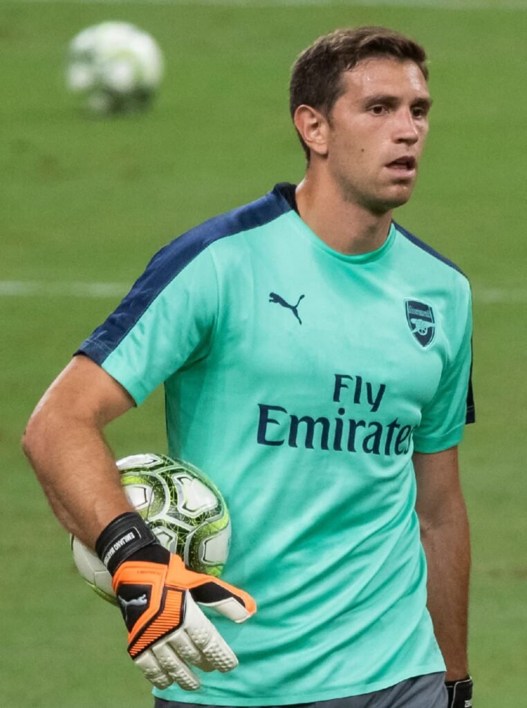 Emiliano Martínez Argentina Goalkeeper who saved the goal at 2022 FIFA and Won the world Cup