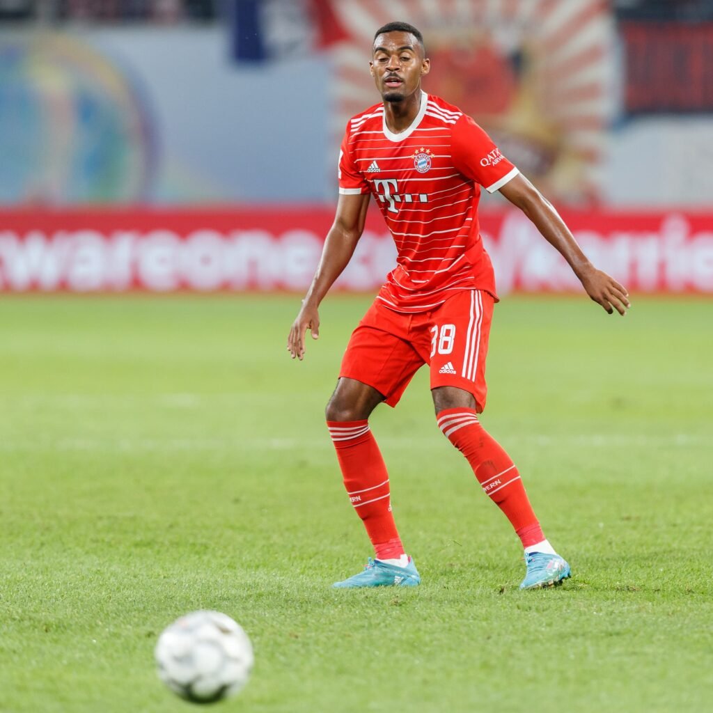 Ryan Gravenberch — Liverpool's Midfielder Bringing Power to the Engine Room