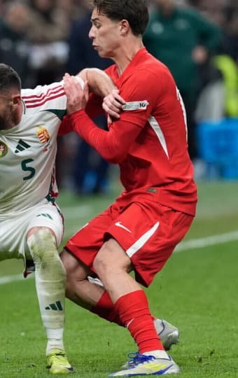 Kenan Yıldız in action for Türkiye.