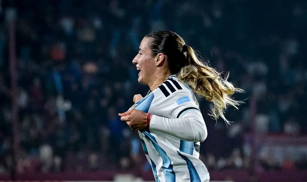Argentina women's team celebrating qualification