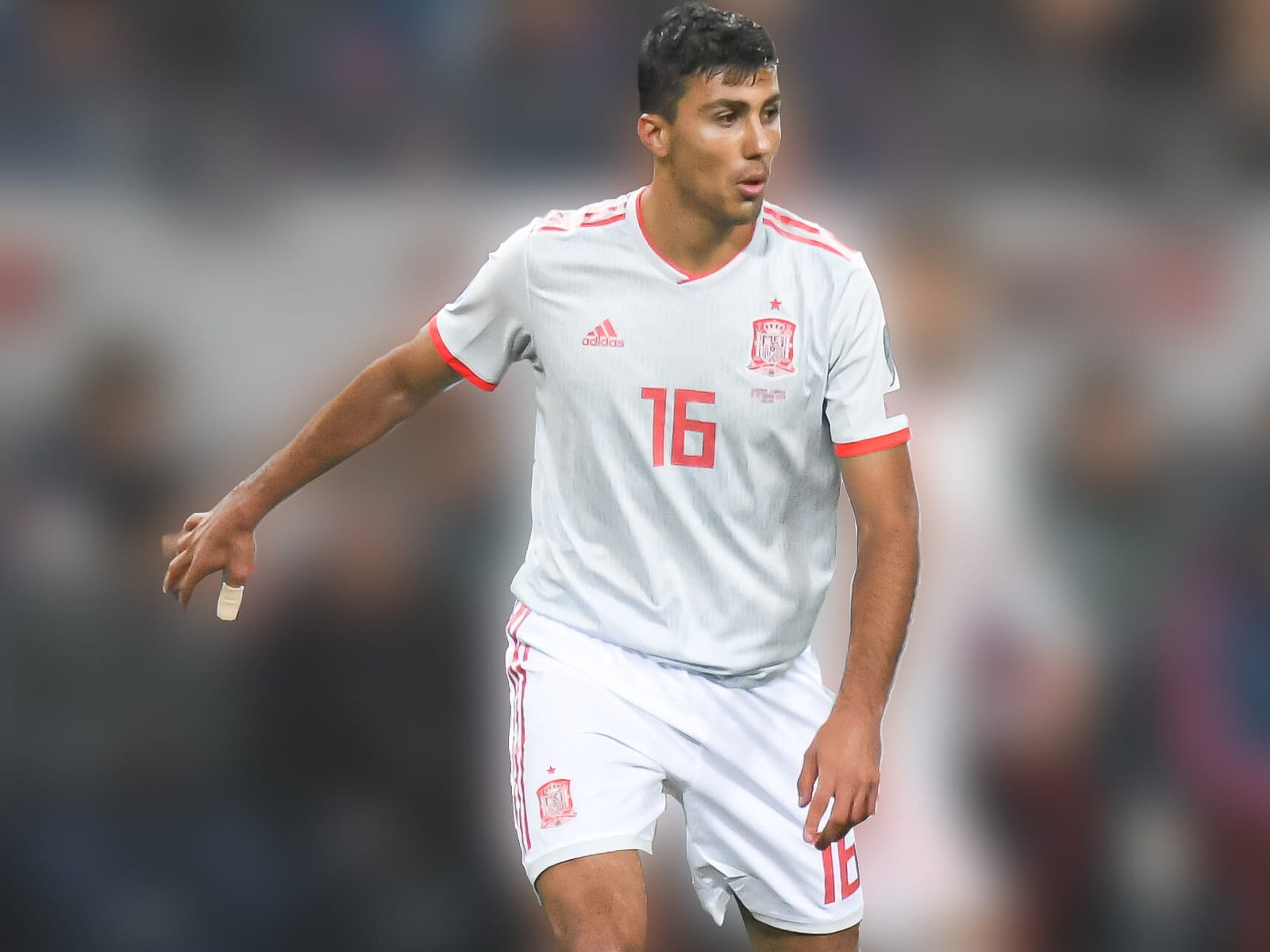 Federico Valverde controlling the ball
